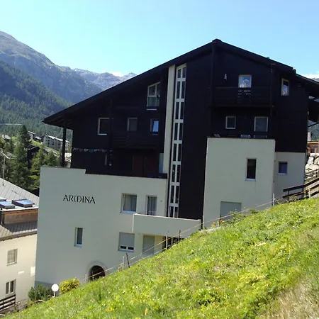 ハウス アルミナ - エドワード